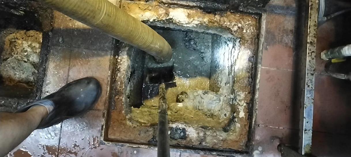 七叉镇污水池清理一般都有毒气，怎么预防中毒呢？