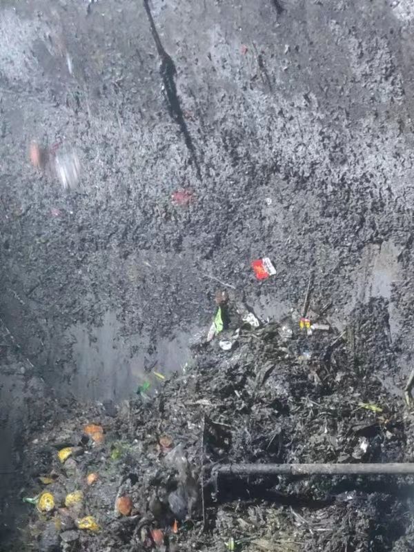 七叉镇污水池清理